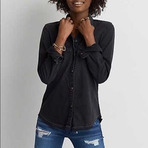 American Eagle Buttoned Black Denim Shirt